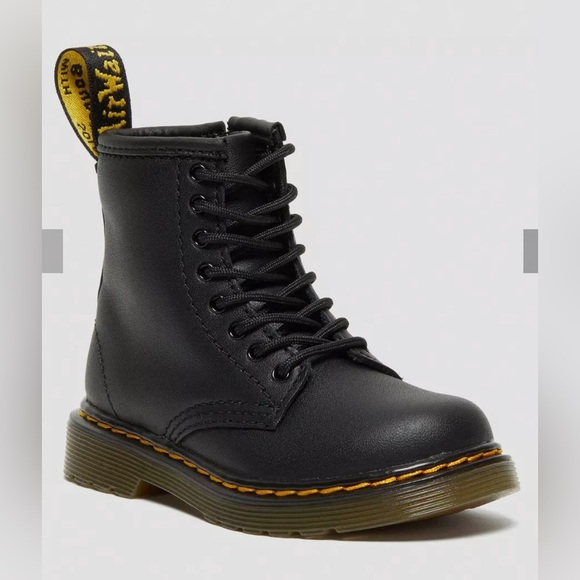 Dr. Martens Other - Doc Martin Junior 1460 Softy T Leather Lace Up Boots, size US 2